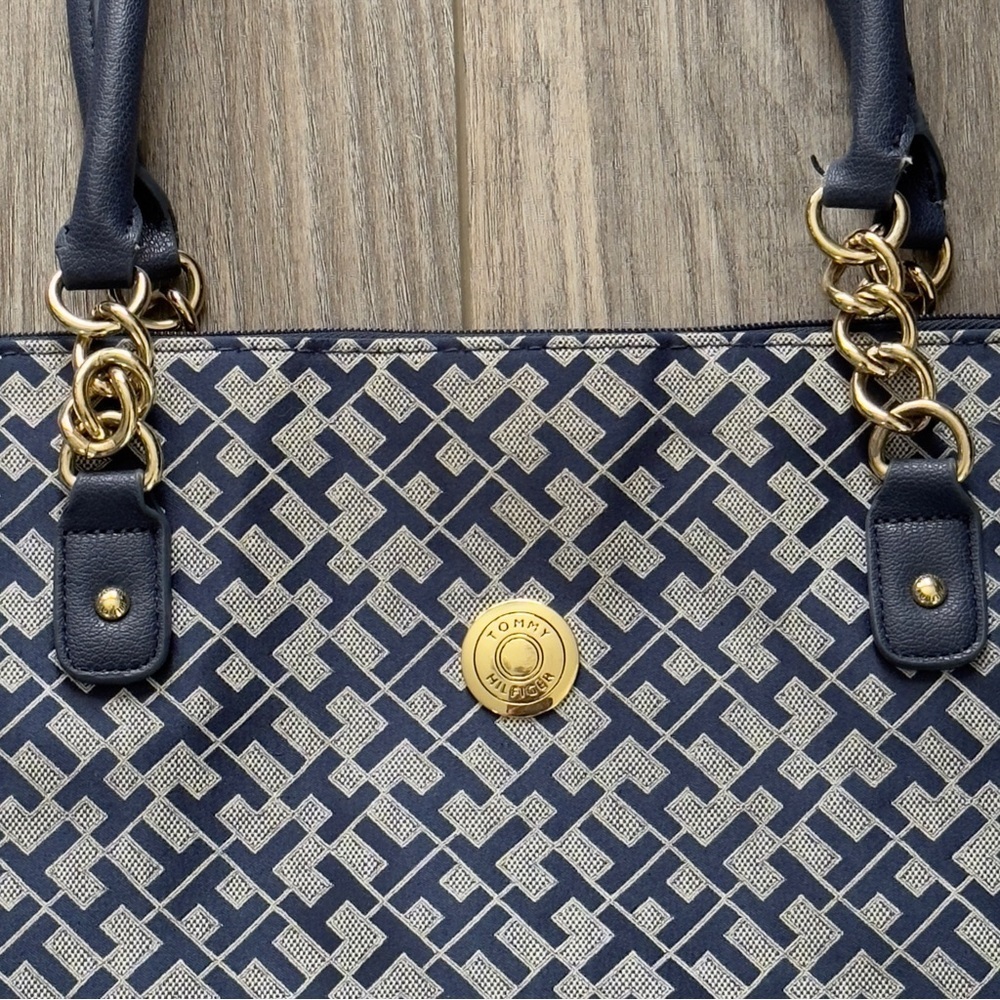 Tommy Hilfiger Over The Shoulder Handbag/Tote/Purse Navy Blue - Picture 2 of 10
